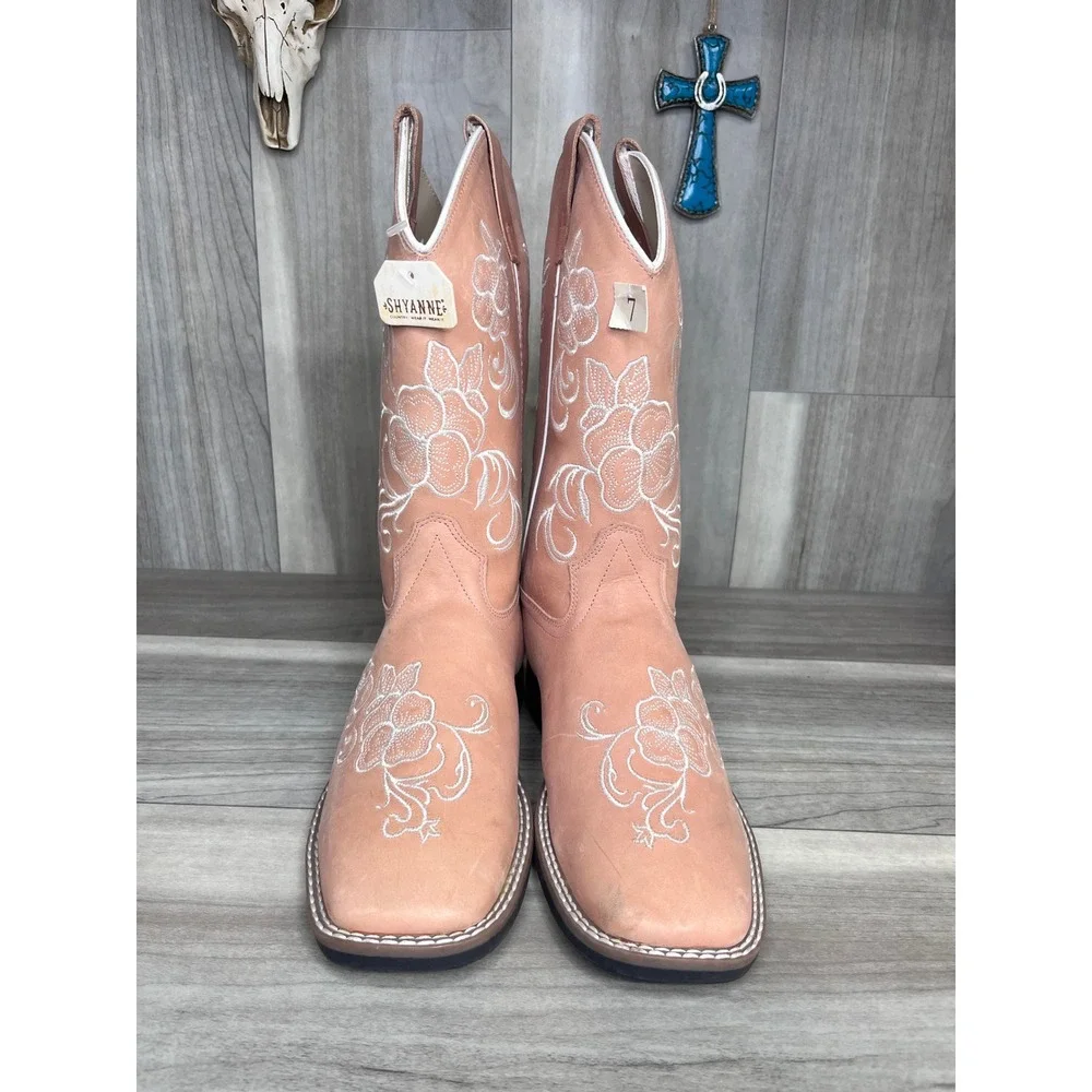 Shyanne Lasy Floral Boots Kids 7 Pink Floral Embroidered Square Toe BBSC1980